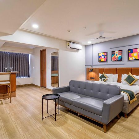 The Lemon Grass Hotel Gandhinagar Kültér fotó