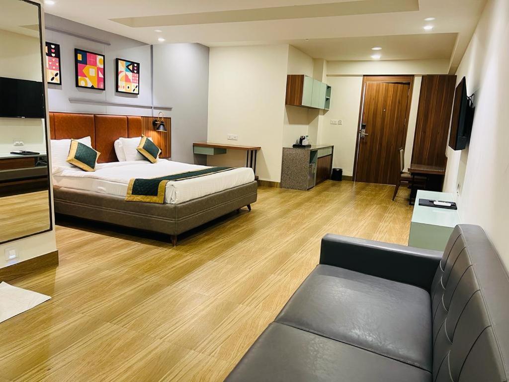 The Lemon Grass Hotel Gandhinagar Kültér fotó