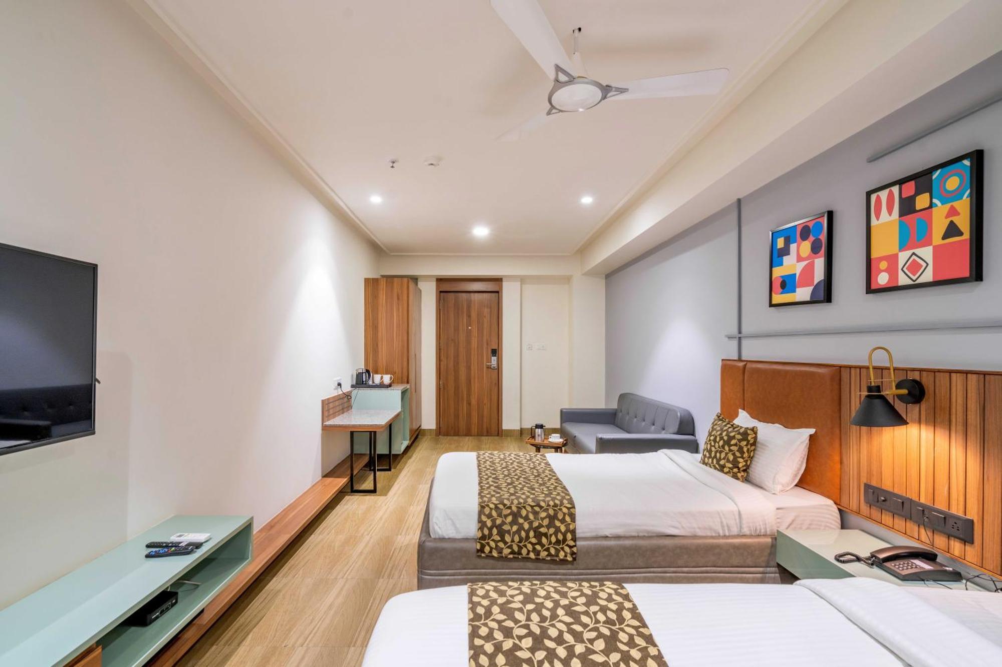 The Lemon Grass Hotel Gandhinagar Kültér fotó