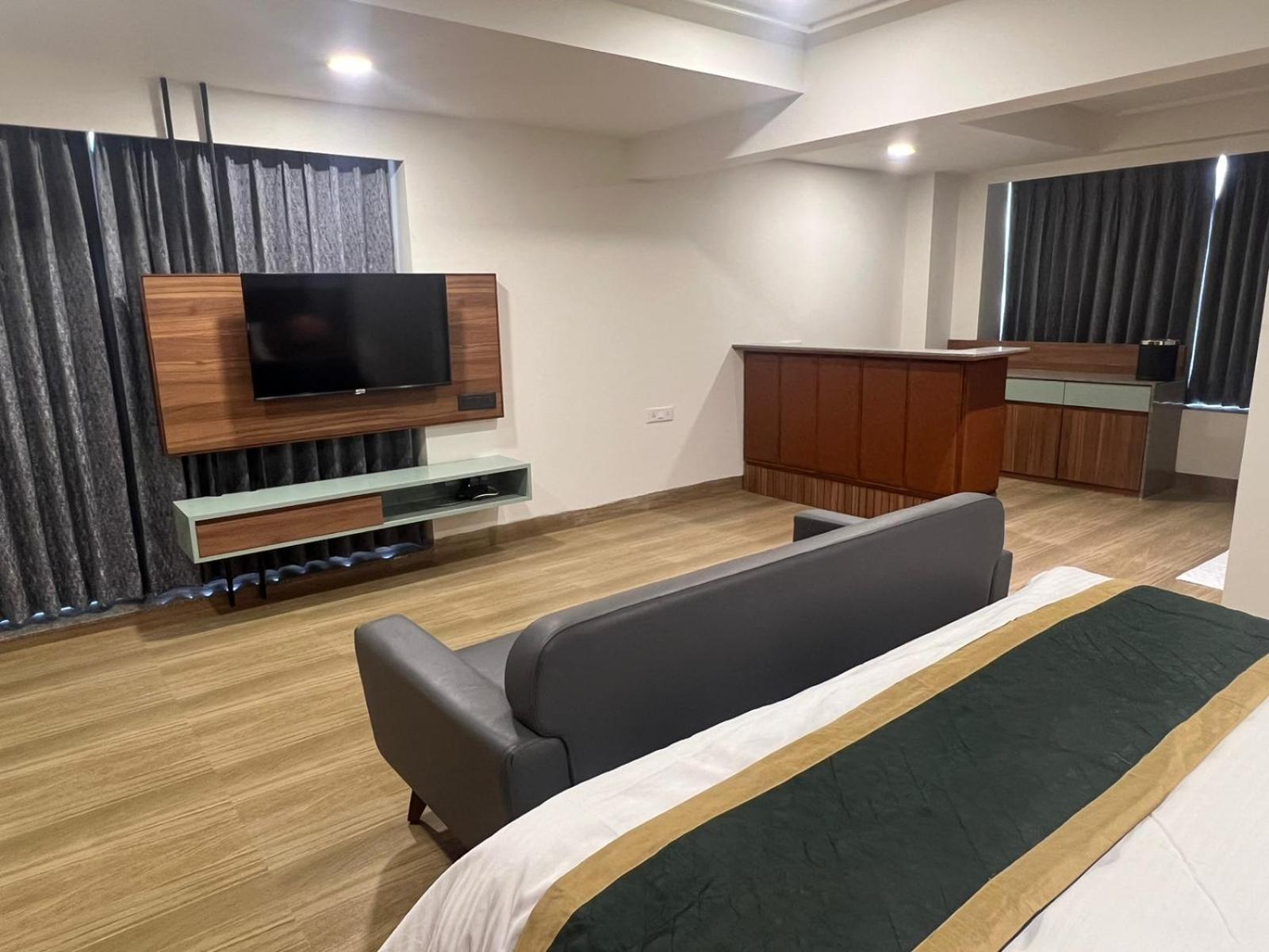 The Lemon Grass Hotel Gandhinagar Kültér fotó