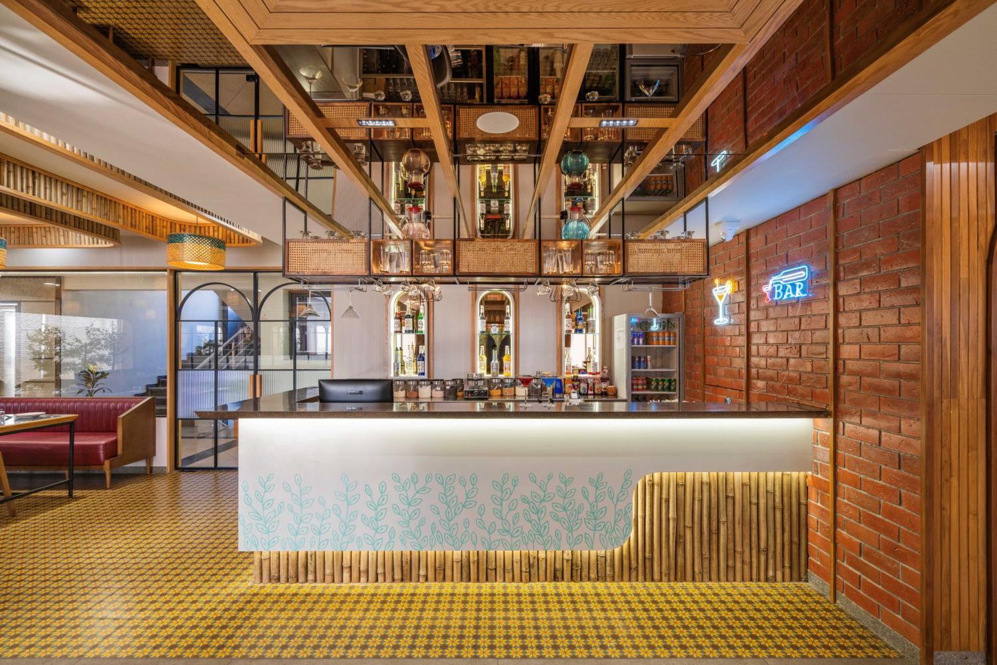 The Lemon Grass Hotel Gandhinagar Kültér fotó
